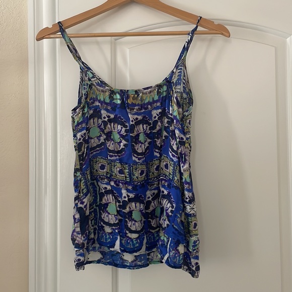 “Eight sixty” cute/ flowy tank top with adjustable waist - Picture 4 of 4